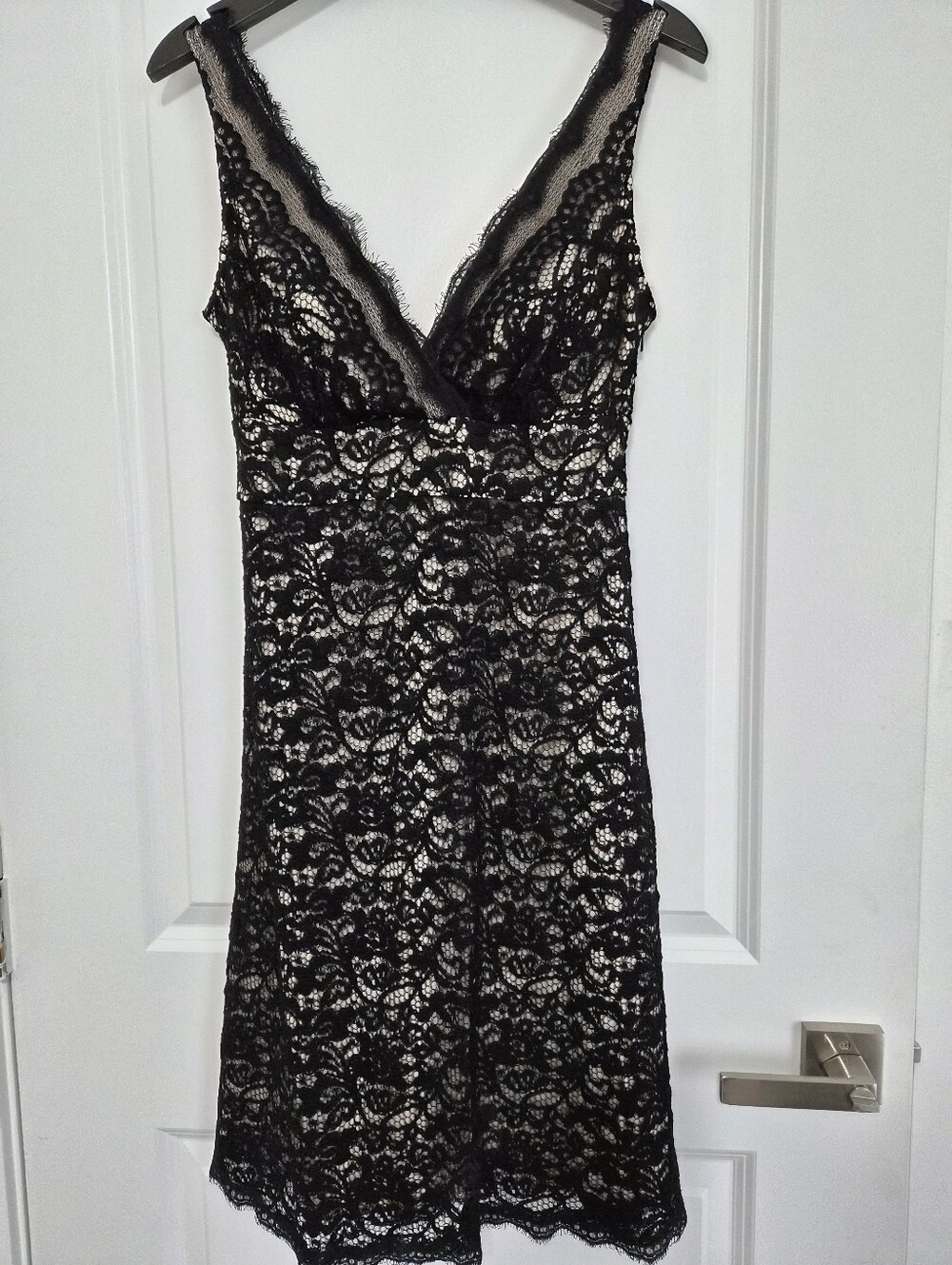 WHBM Lace Double V-Neck Dress Size 4